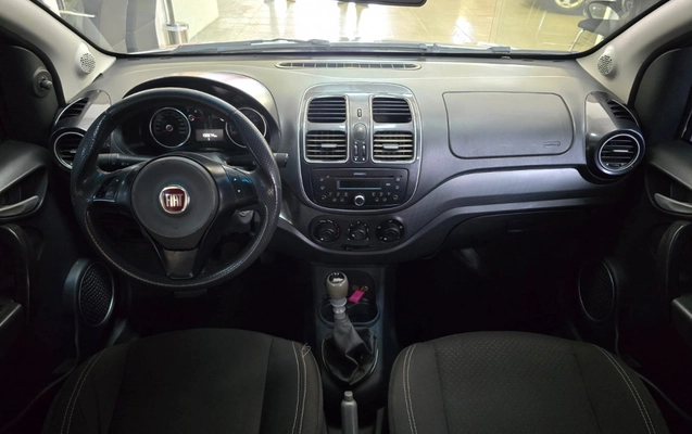 imagem-https://www.socarrao.com.br/sc-vehicle-images-prod/4392715/1792428040927-xDMFrUTK5a0p1DkaoKvZtokfD69XiidO.jpg