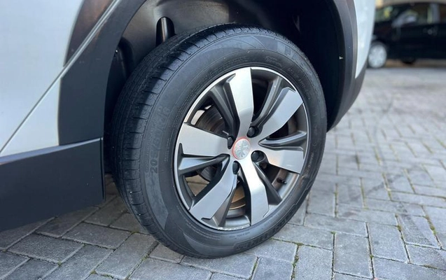 imagem-https://www.socarrao.com.br/sc-vehicle-images-prod/4392771/1792521517804-8583577_5_B_a8a61c1747.jpeg