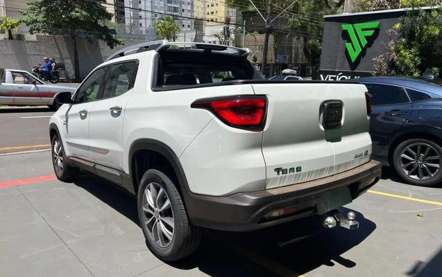 imagem-https://www.socarrao.com.br/sc-vehicle-images-prod/4392868/1792429316309-8584056_2_B_07b6248f16.jpeg