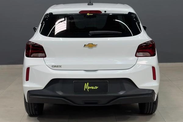 imagem-https://www.socarrao.com.br/sc-vehicle-images-prod/4392880/1792524575424-8583895_9_B_59818944f7.jpeg