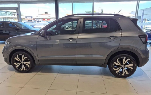 imagem-https://www.socarrao.com.br/sc-vehicle-images-prod/4392882/1792528052141-8584300_10_B_13058e103e.jpeg