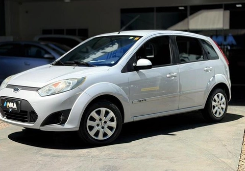 Ford Fiesta 2013 Prata — foto 1 de 3
