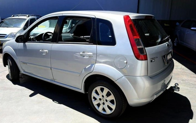 imagem-https://www.socarrao.com.br/sc-vehicle-images-prod/4392883/1792429661059-8560035_1_B_298d497bac.jpeg