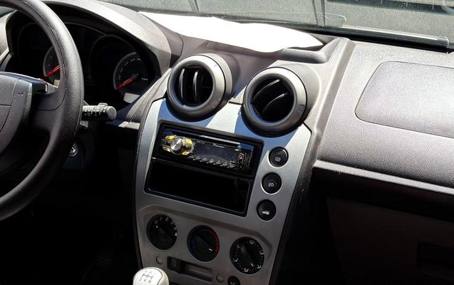 imagem-https://www.socarrao.com.br/sc-vehicle-images-prod/4392883/1792429661066-8560035_8_B_8faa2f0101.jpeg