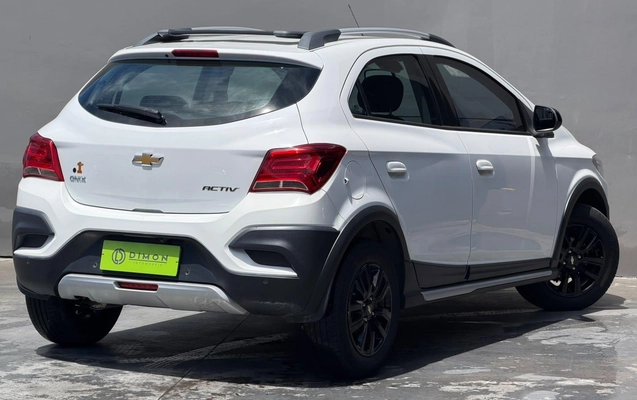 imagem-https://www.socarrao.com.br/sc-vehicle-images-prod/4392947/1792430023635-0d4b0a567f1149159f97feb75301b7b4_1792429989588.jpg