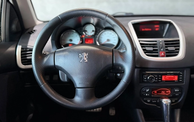 imagem-https://www.socarrao.com.br/sc-vehicle-images-prod/4393022/1792430741470-bca91147-b73d-409c-a2bc-998f0820534f.jpg