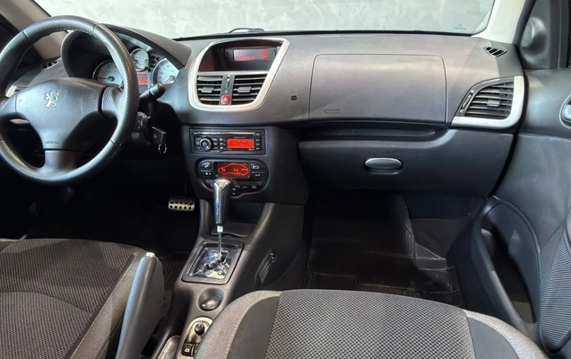 imagem-https://www.socarrao.com.br/sc-vehicle-images-prod/4393022/1792430741471-cea6c235-eeb3-4dea-8a00-233de7daa3ff.jpg