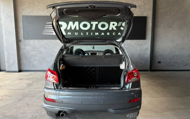 imagem-https://www.socarrao.com.br/sc-vehicle-images-prod/4393022/1792430741479-d2dc42e5-1eef-4938-9815-a733f9f60a0a.jpg