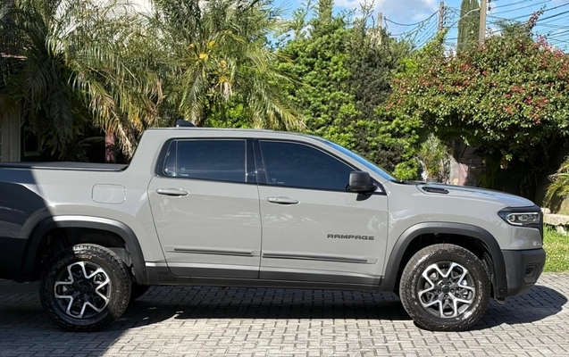 imagem-https://www.socarrao.com.br/sc-vehicle-images-prod/4393036/1792438626662-YWQ4YTc1ZGYtYTFjNC00ZGVjLTlmZTktZjRmYjYyNjcxY2Q2LmpwZw.jpg