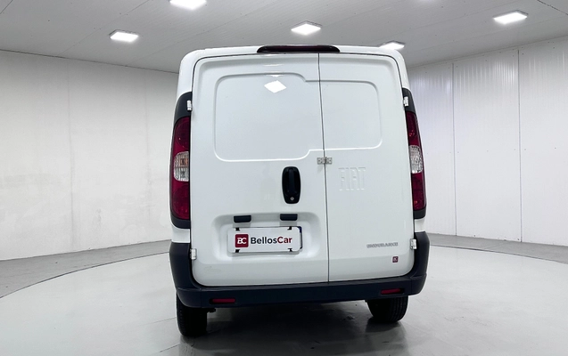 imagem-https://www.socarrao.com.br/sc-vehicle-images-prod/4393057/1792431002910-8f160b71-b82b-4750-be2e-37a65bde5e95.jpg