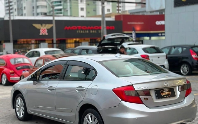 imagem-https://www.socarrao.com.br/sc-vehicle-images-prod/4393082/1792431252447-gb-b684191.jpeg