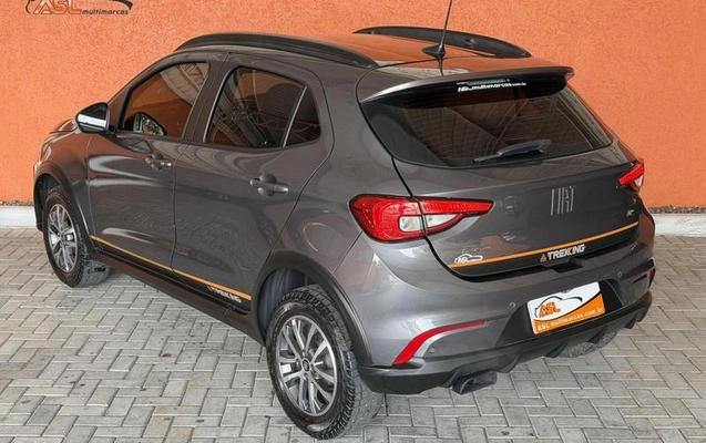 imagem-https://www.socarrao.com.br/sc-vehicle-images-prod/4393089/1792599952924-8583390_4_B_401de1913c.jpeg