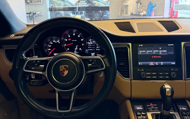 imagem-https://www.socarrao.com.br/sc-vehicle-images-prod/4393215/1792432290504-7c4f1f2c4ce8412c8c818ce327ca23ea_1792431851041.jpg