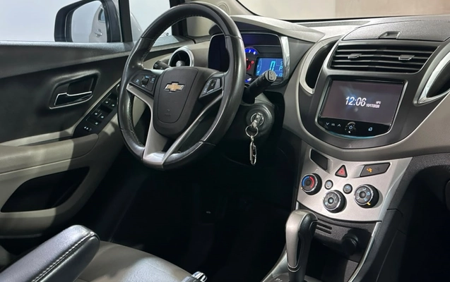 imagem-https://www.socarrao.com.br/sc-vehicle-images-prod/4393269/1792432650799-9_022109.jpg