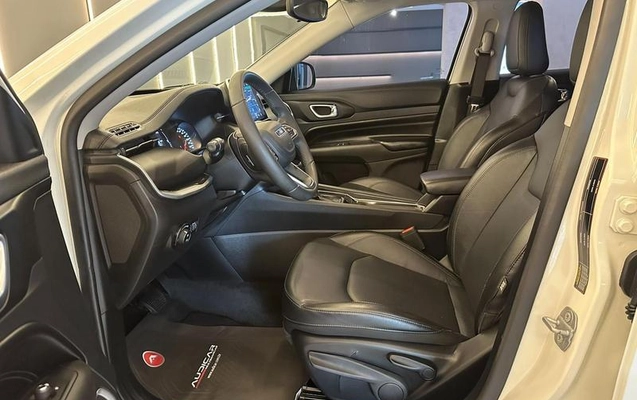 imagem-https://www.socarrao.com.br/sc-vehicle-images-prod/4393272/1792432665808-8452811_10_B_dd79d33841.jpeg