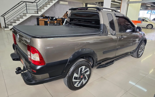 imagem-https://www.socarrao.com.br/sc-vehicle-images-prod/4393293/1792432813399-afOYXdGHPDwHeLpLYa90AcSPTgNP5Uhv.jpg