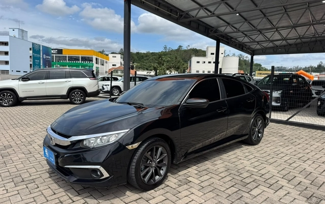 imagem-https://www.socarrao.com.br/sc-vehicle-images-prod/4393329/1792433083763-84a8d436-a995-4e27-93de-16340449cc7d.jpg