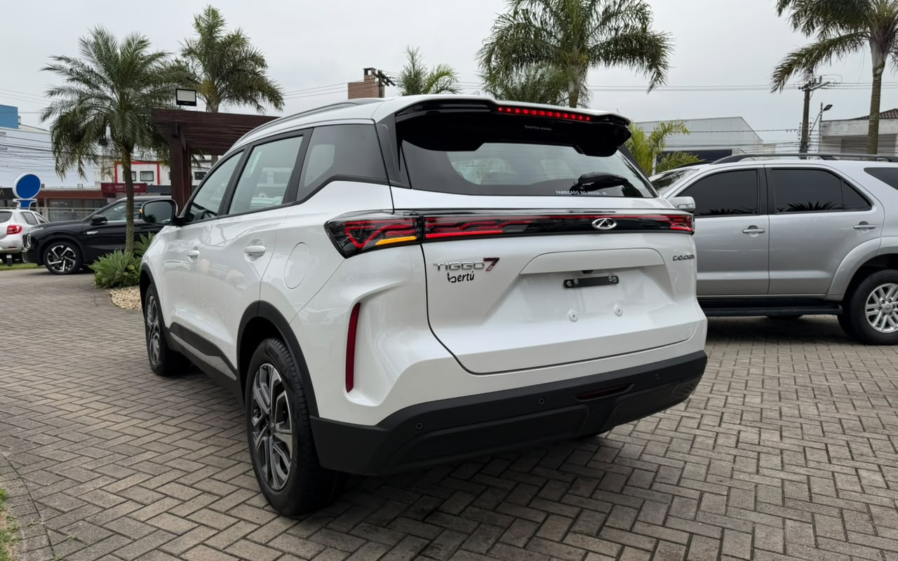 imagem-https://www.socarrao.com.br/sc-vehicle-images-prod/4393333/1792433132897-V2hhdHNBcHAgSW1hZ2UgMjAyNi0xMC0xMyBhdCAxNC4yOC40NC5qcGVn.jpeg