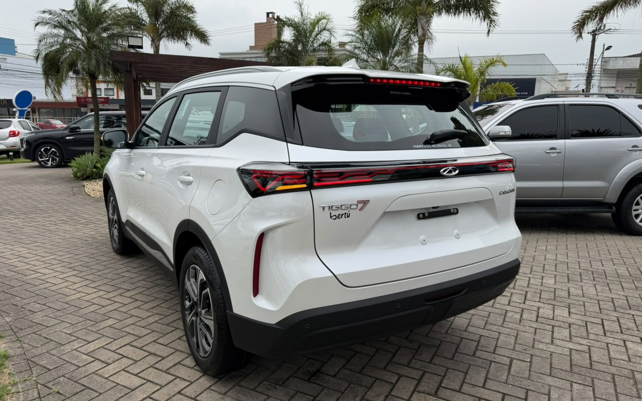 imagem-https://www.socarrao.com.br/sc-vehicle-images-prod/4393333/1792433133023-V2hhdHNBcHAgSW1hZ2UgMjAyNi0xMC0xMyBhdCAxNC4yOC40NCAoMykuanBlZw.jpeg