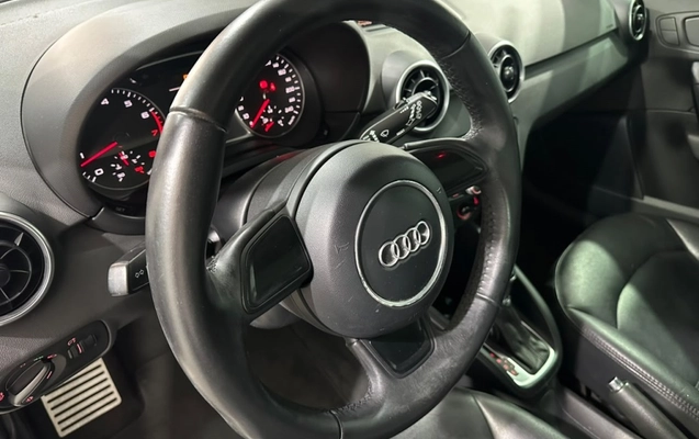 imagem-https://www.socarrao.com.br/sc-vehicle-images-prod/4393389/1792433470784-1_021851.jpg
