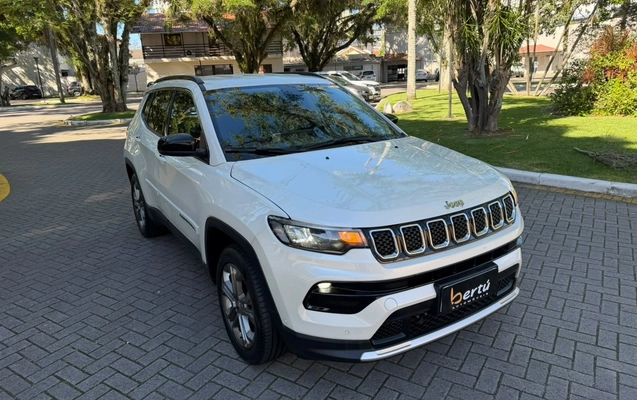 imagem-https://www.socarrao.com.br/sc-vehicle-images-prod/4393395/1792433487160-V2hhdHNBcHAgSW1hZ2UgMjAyNi0xMC0wOCBhdCAxMC4zMC40OC5qcGVn.jpeg