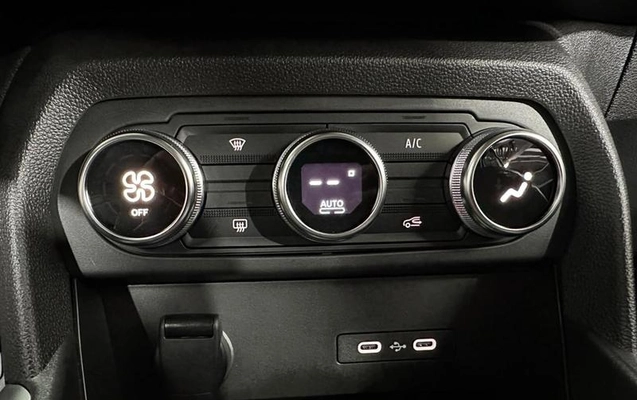 imagem-https://www.socarrao.com.br/sc-vehicle-images-prod/4393495/1792584208980-8584796_13_B_ad780d0a2e.jpeg