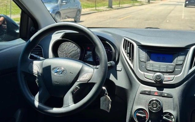 imagem-https://www.socarrao.com.br/sc-vehicle-images-prod/4393520/1792434526937-8557509_8_B_29ffff85c4.jpeg