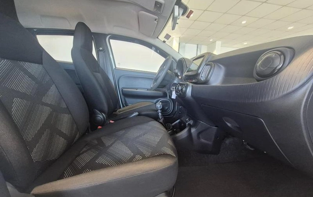 imagem-https://www.socarrao.com.br/sc-vehicle-images-prod/4393549/1792527643546-8584973_12_B_c58315eb34.jpeg