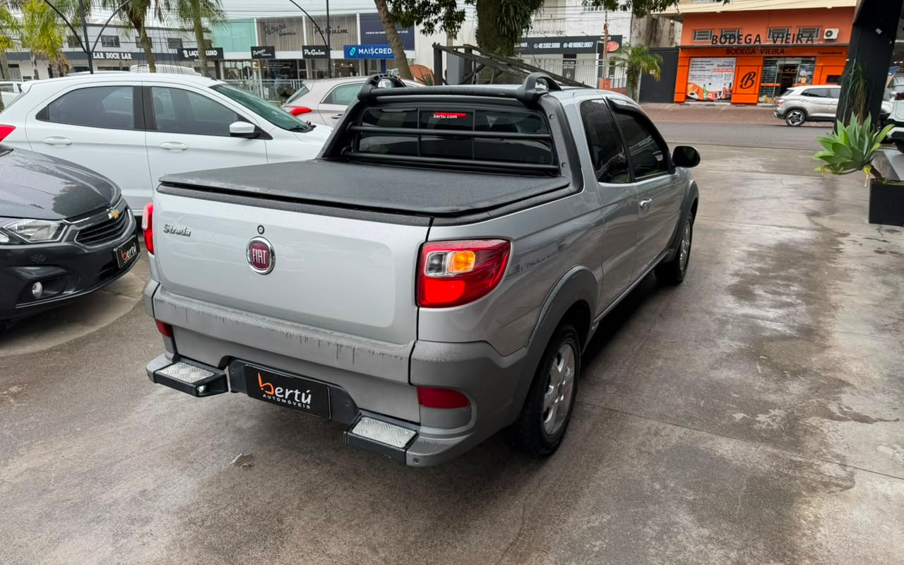 imagem-https://www.socarrao.com.br/sc-vehicle-images-prod/4393578/1792435136340-V2hhdHNBcHAgSW1hZ2UgMjAyNi0wOS0yMyBhdCAxMC4xNi4xOCgyKS5qcGVn.jpeg