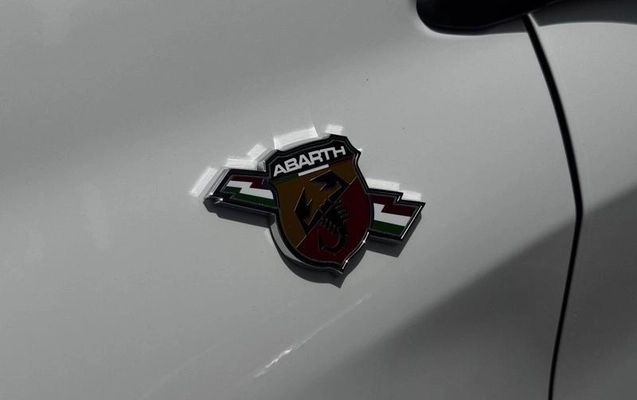 imagem-https://www.socarrao.com.br/sc-vehicle-images-prod/4393609/1792435282470-8580685_29_B_dca5cc8fa2.jpeg