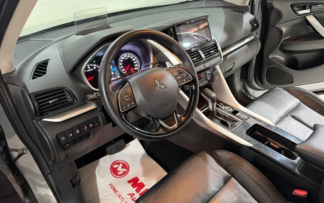 imagem-https://www.socarrao.com.br/sc-vehicle-images-prod/4393636/1792435437905-9f459663627b4e96a5982a9338e59f59_1792434965972.jpg