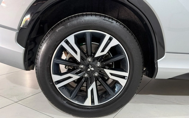 imagem-https://www.socarrao.com.br/sc-vehicle-images-prod/4393636/1792435437918-128d4021048e4fb6adfffe6c1a3733a9_1792434966046.jpg