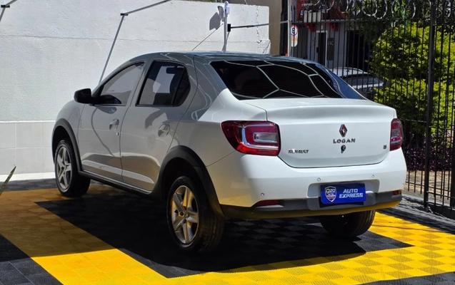 imagem-https://www.socarrao.com.br/sc-vehicle-images-prod/4393654/1792435596093-DZ5xPkqQrnjngiMCIowKlxvsgX9OTu3n.jpg