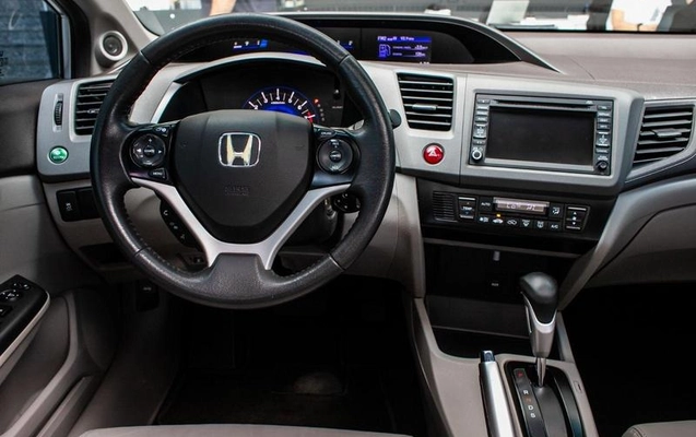 imagem-https://www.socarrao.com.br/sc-vehicle-images-prod/4393657/1792767102540-8585080_13_B_d3067613ed.jpeg