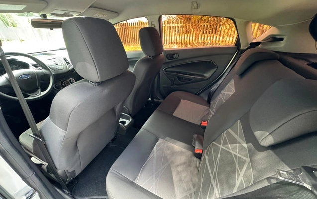 imagem-https://www.socarrao.com.br/sc-vehicle-images-prod/4393666/1792435767225-V2hhdHNBcHAgSW1hZ2UgMjAyNi0xMC0xOSBhdCAxNS4wNC4wMS5qcGVn.jpeg