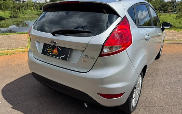 imagem-https://www.socarrao.com.br/sc-vehicle-images-prod/4393666/1792435767785-V2hhdHNBcHAgSW1hZ2UgMjAyNi0xMC0xOSBhdCAxNS4wMy41NyAoMikuanBlZw.jpeg