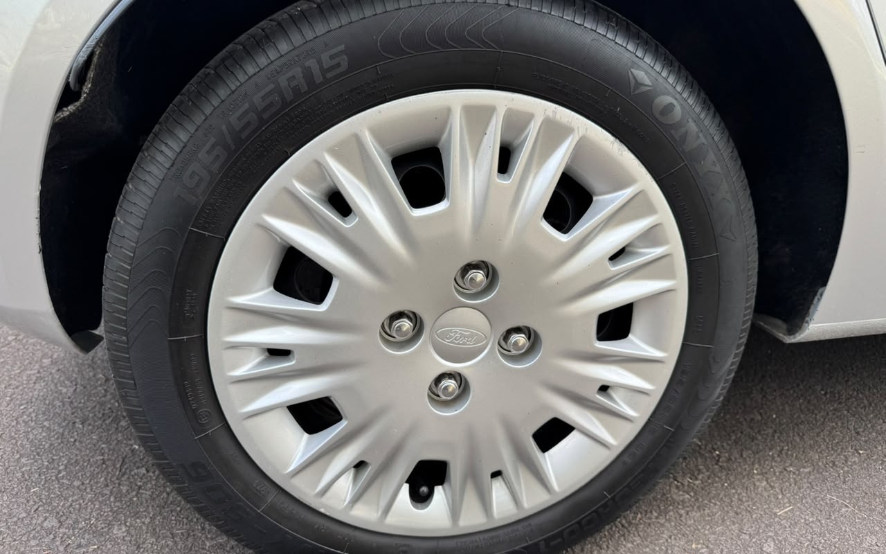 imagem-https://www.socarrao.com.br/sc-vehicle-images-prod/4393666/1792435768238-V2hhdHNBcHAgSW1hZ2UgMjAyNi0xMC0xOSBhdCAxNS4wNC4wMi5qcGVn.jpeg