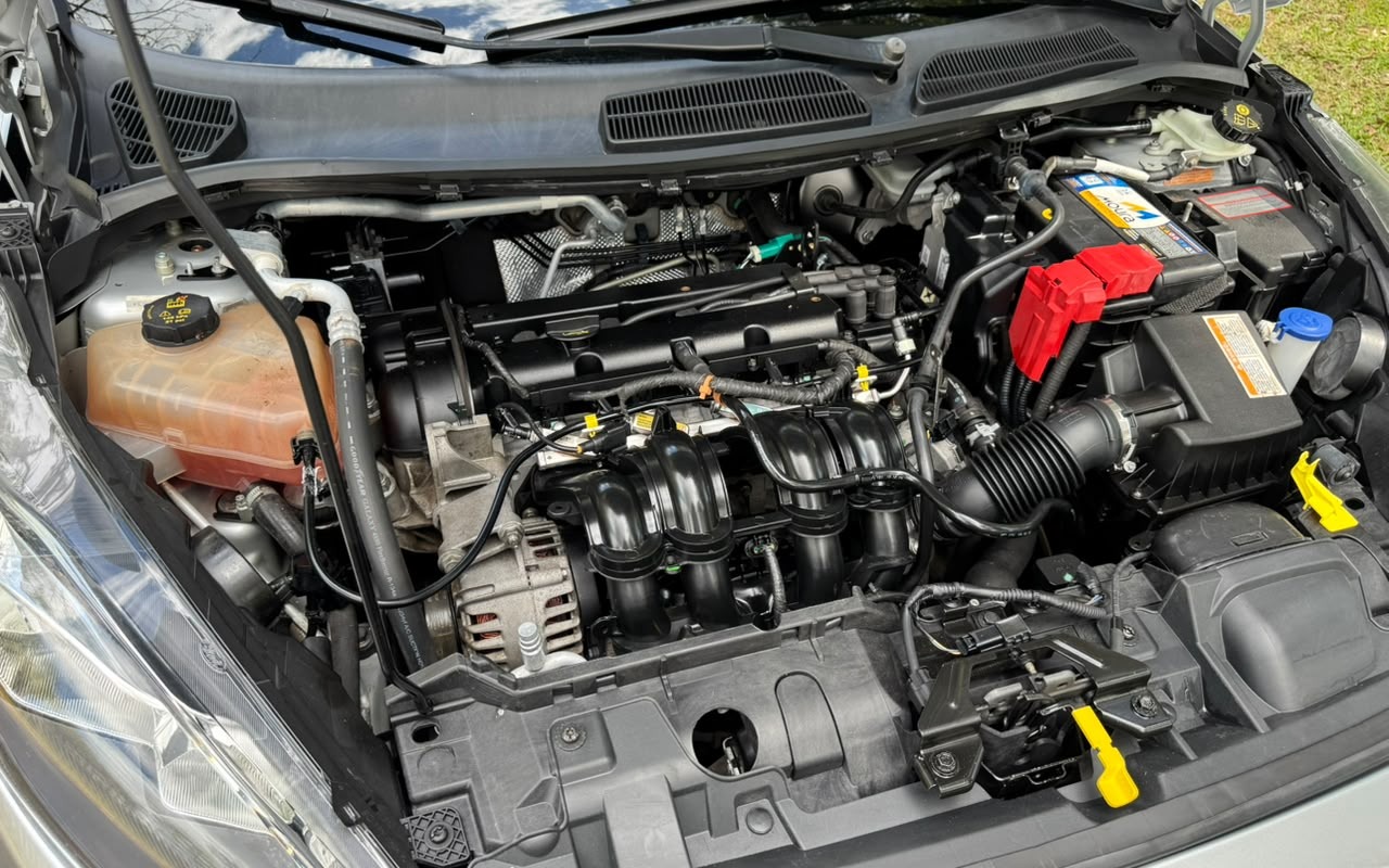 imagem-https://www.socarrao.com.br/sc-vehicle-images-prod/4393666/1792435769337-V2hhdHNBcHAgSW1hZ2UgMjAyNi0xMC0xOSBhdCAxNS4wNC4wMy5qcGVn.jpeg