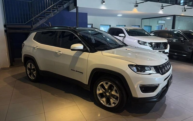 imagem-https://www.socarrao.com.br/sc-vehicle-images-prod/4393670/1792691216583-8567112_1_B_46f12591d3.jpeg