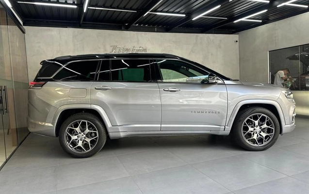 imagem-https://www.socarrao.com.br/sc-vehicle-images-prod/4393673/1792595280130-8584264_3_B_1c32fef736.jpeg