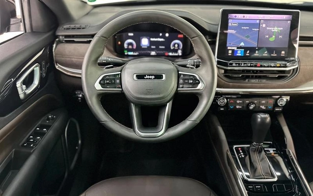 imagem-https://www.socarrao.com.br/sc-vehicle-images-prod/4393673/1792595280193-8584264_11_B_79bb647381.jpeg