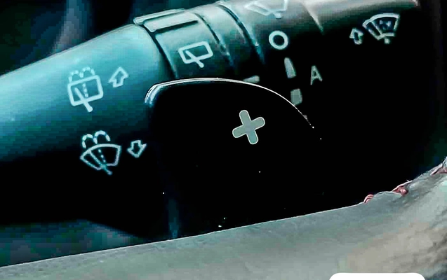 imagem-https://www.socarrao.com.br/sc-vehicle-images-prod/4393700/1792436045371-35c7c245-1ff3-42c4-b265-157e09e8a55a.jpg