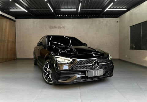 Mercedes-Benz C-300 2026 Preto — foto 1 de 3