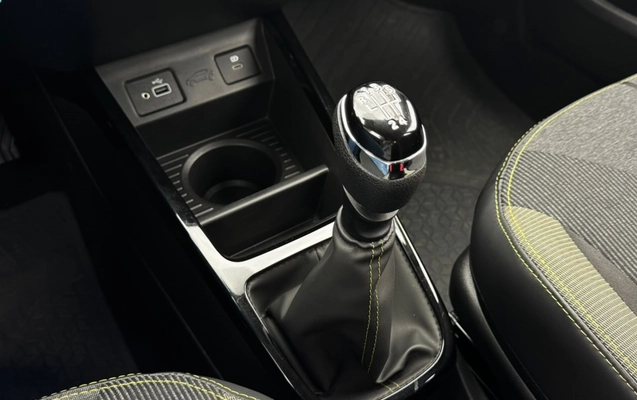 imagem-https://www.socarrao.com.br/sc-vehicle-images-prod/4393759/1792436339204-1_025335.jpg