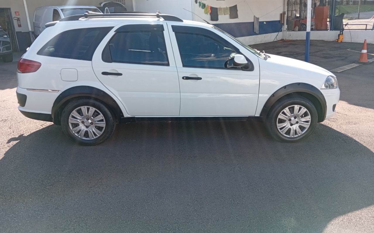 imagem-https://www.socarrao.com.br/sc-vehicle-images-prod/4393781/1792436501108-MTc5MjQzNjI3MzE3MjYyMjkzMjEyNTQ3OTE1MzYxMTAuanBn.jpg