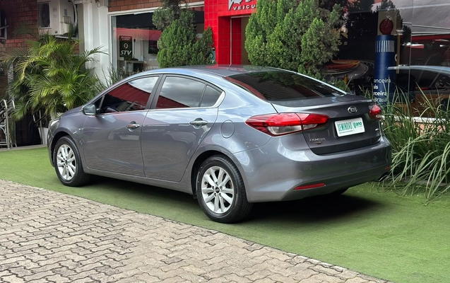 imagem-https://www.socarrao.com.br/sc-vehicle-images-prod/4393791/1792436655670-b3b92872-a9a7-4d42-a759-87efab32ed3d.jpg
