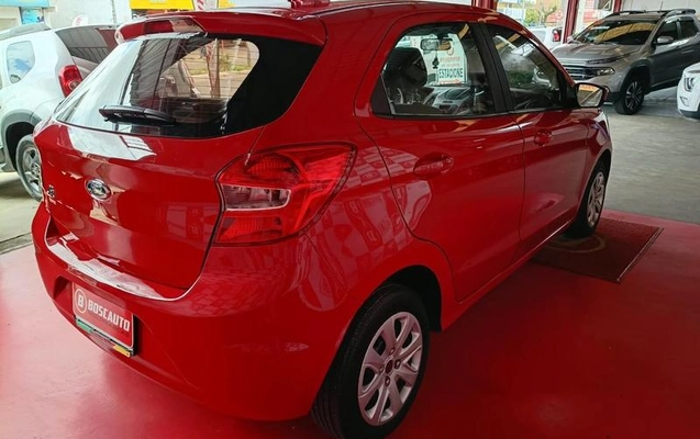 imagem-https://www.socarrao.com.br/sc-vehicle-images-prod/4393794/1792436678624-8558722_0_B_0865fa6ff5.jpeg