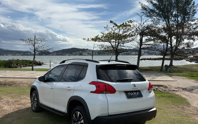 imagem-https://www.socarrao.com.br/sc-vehicle-images-prod/4393803/1792436808999-003_e02a56a306ce32354fb4bfe42c40959f.jpg