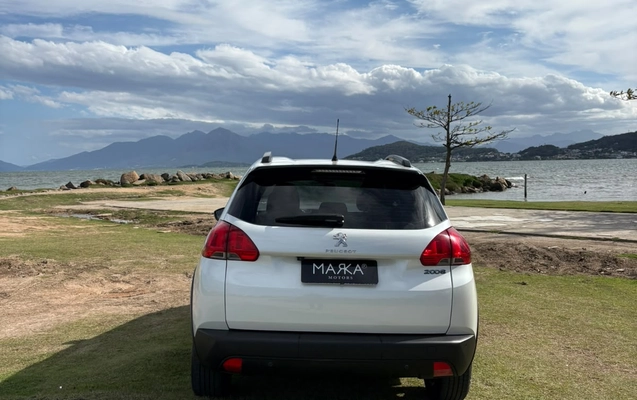 imagem-https://www.socarrao.com.br/sc-vehicle-images-prod/4393803/1792436809001-003_67b7540b9a8916e177bc1551f4a0c48f.jpg