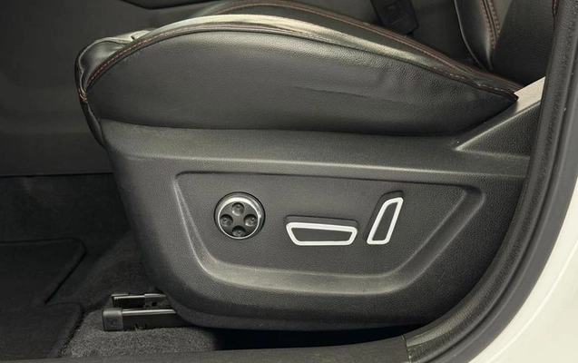 imagem-https://www.socarrao.com.br/sc-vehicle-images-prod/4393886/1792437663770-8563127_11_B_6ba5597d4c.jpeg